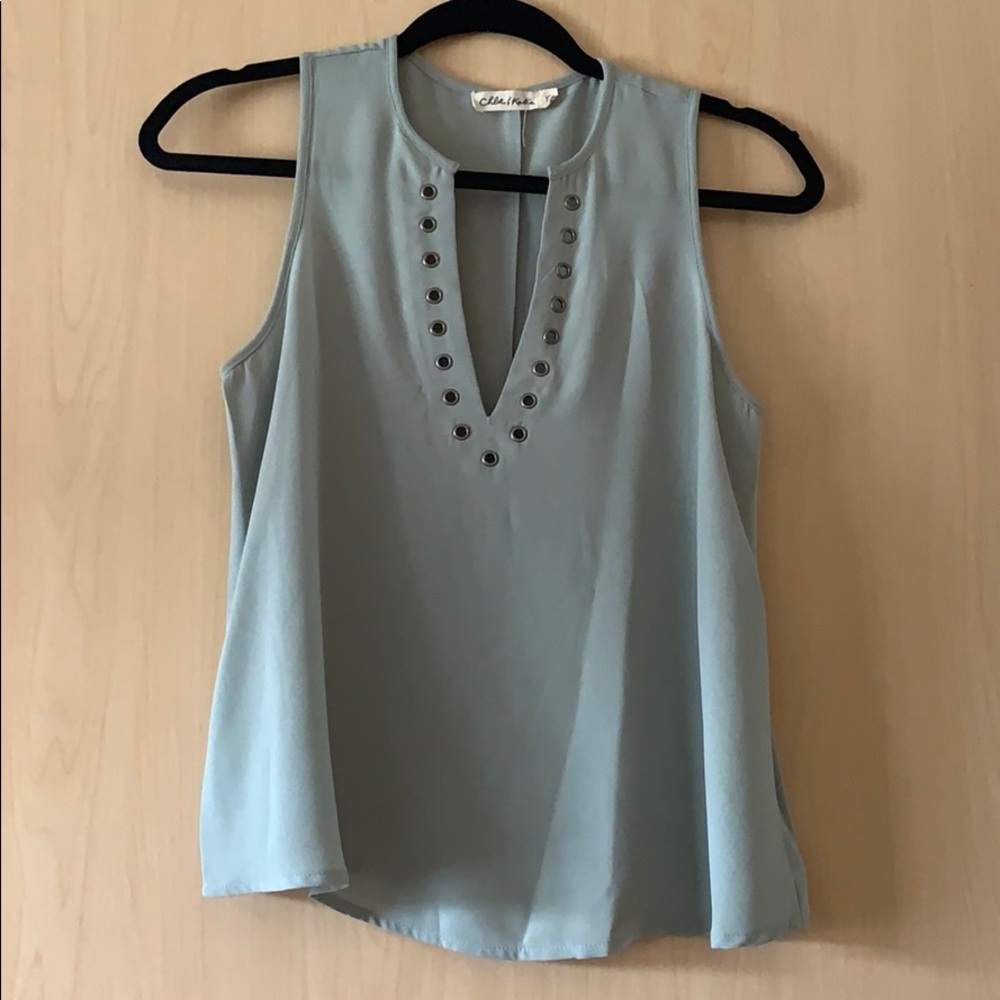 Last chance!! Women’s green deep v neck top size xs